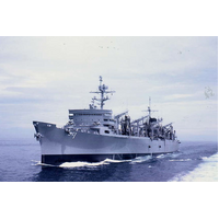 Trumpeter 1/700 AOE Fast Combat Support Ship USS Sacramento(AOE-1)