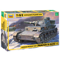 Zvezda 1/35 Panzer IV Ausf.E Plastic Model Kit
