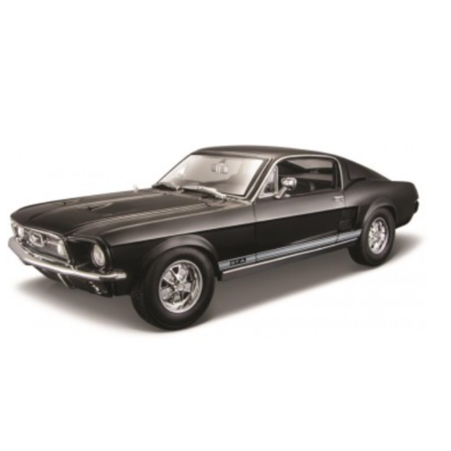 Mai18 1967 Ford Mustang Fastback - Black 1/18