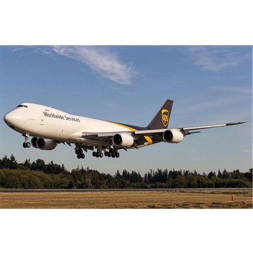 REVELL BOEING 747-8F UPS 1:144