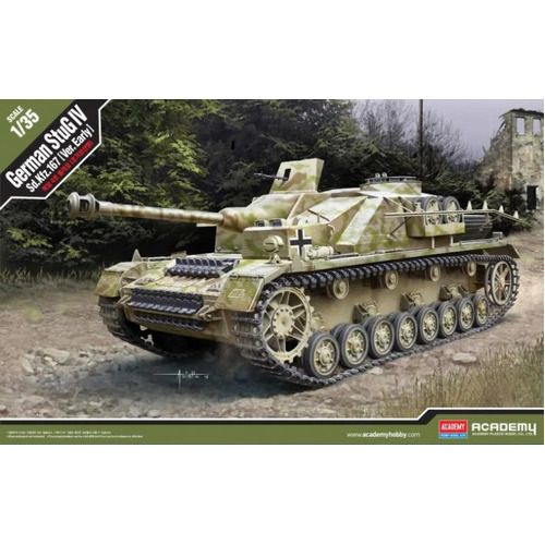 Academy 1/35 German StuG IV Sd.Kfz.167 "Ver.Early" Plastic Model Kit [13522]