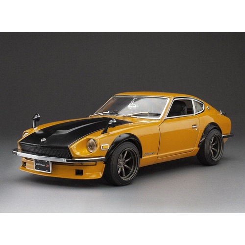 Sun Star 1/18 1971 Fairlady Z (S30) - Orange (RHD)