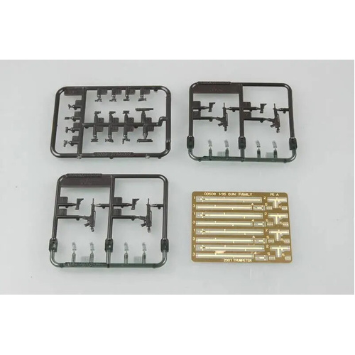 Trumpeter 1/35 G36KV (4 guns)