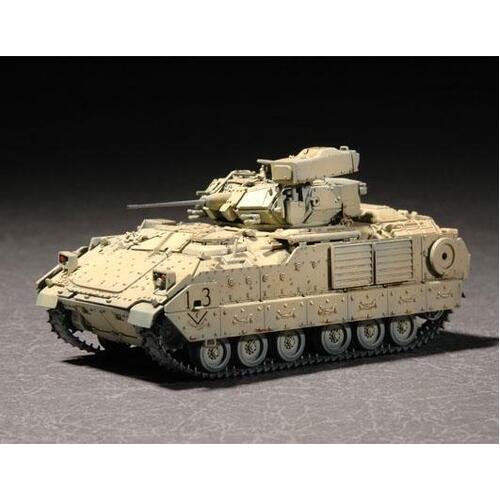Trumpeter 07297 1/72 M2A2 ODS/ODS-E Bradley Fighting Vehicle