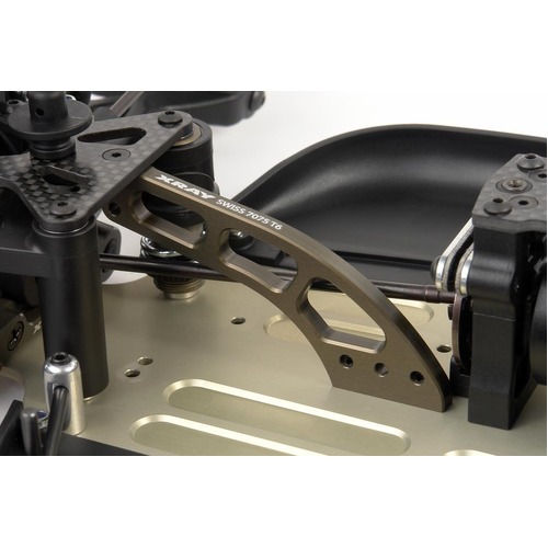 XRAY XB808 FRONT ALU BRACE SWISS 70 - XY352087